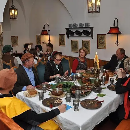 Zum Goldenen Hirschen Szálloda