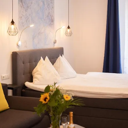 Zum Goldenen Hirschen Szálloda 3*