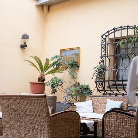 Hotel Zum Goldenen Hirschen 3*