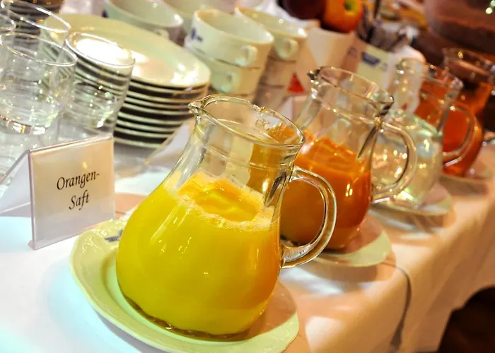 Zum Goldenen Hirschen 호텔 3*