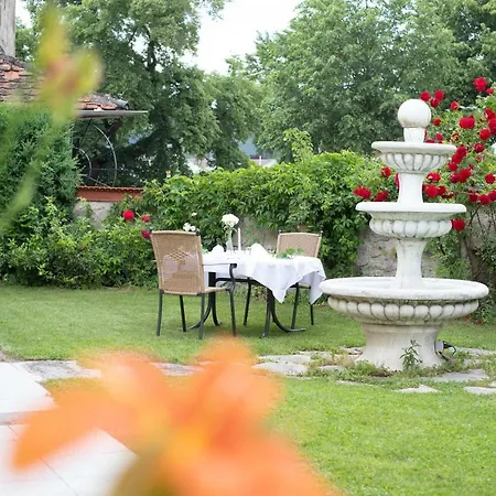 Отель Zum Goldenen Hirschen