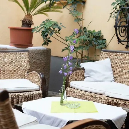 Zum Goldenen Hirschen 3*