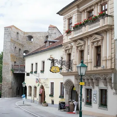 Zum Goldenen Hirschen Отель Фрайштадт