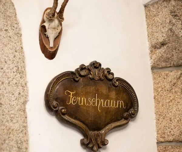 Hotel Zum Goldenen Hirschen 3*